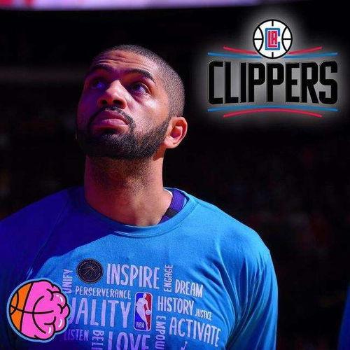 伊巴卡和坎贝尔吃瓜视频,揭秘篮球场外的欢乐瞬间