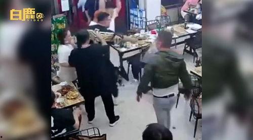 唐山打人吃瓜视频集锦,视频集锦揭示暴力冲突瞬间
