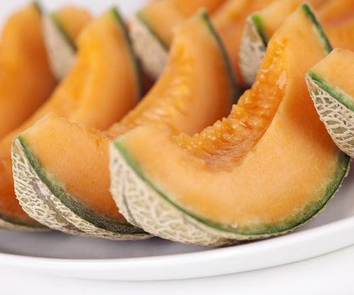 欣姐吃哈密瓜的视频,欣姐畅享哈密瓜美味时光