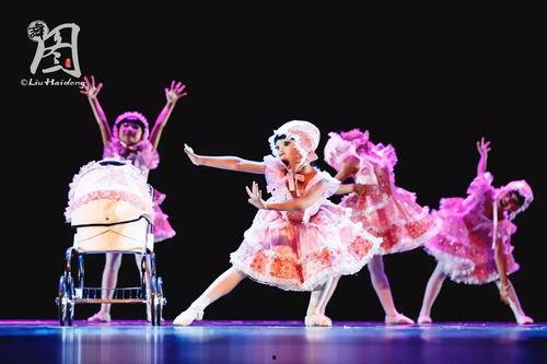 带你吃瓜机械舞蹈视频,带你领略带你吃瓜舞蹈的魅力