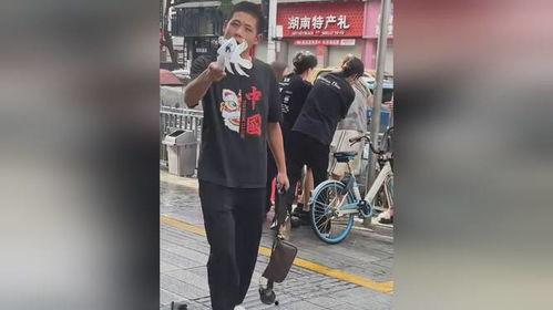 成都男模吃瓜群众视频,揭秘网红背后的故事