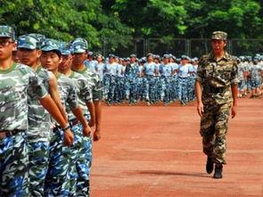 女学生军训吃瓜视频大全,女学生军训生活趣味瞬间大盘点