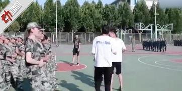 女学生军训吃瓜视频大全,女学生军训生活趣味瞬间大盘点